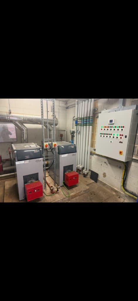 Commercial Ideal Evomax boilers in Chieveley Primary School plant room