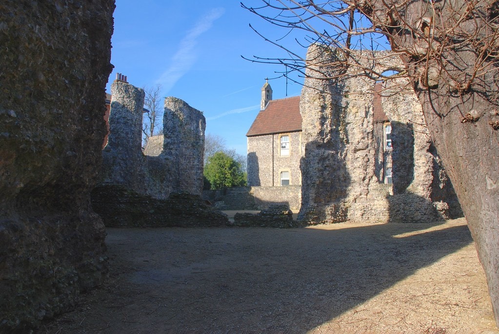 Historic Reading Abbey ruins in Berkshire